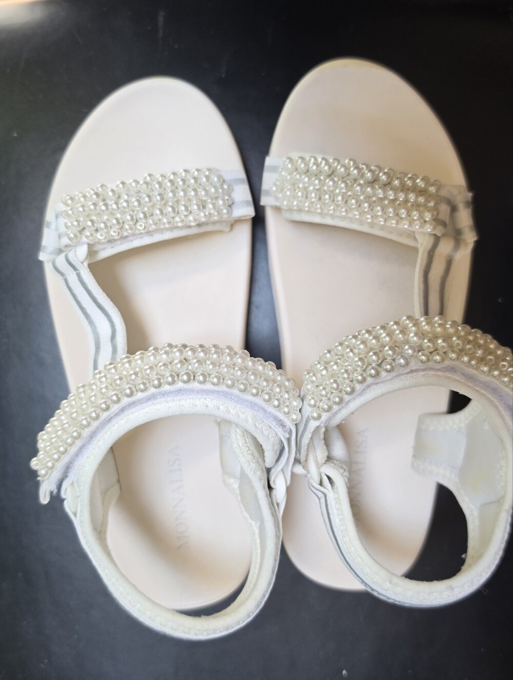 Monnalisa Girls White Pearl-Embellished Sandals